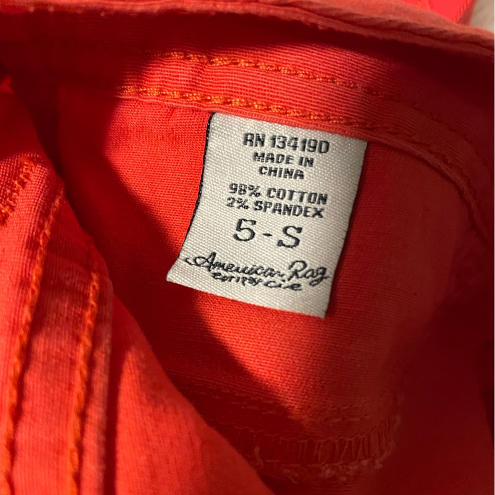 American Rag - Picture 4 of 5